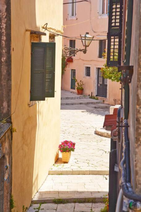 Venetian Well Gallery Apartment In Corfu Old Town מראה חיצוני תמונה